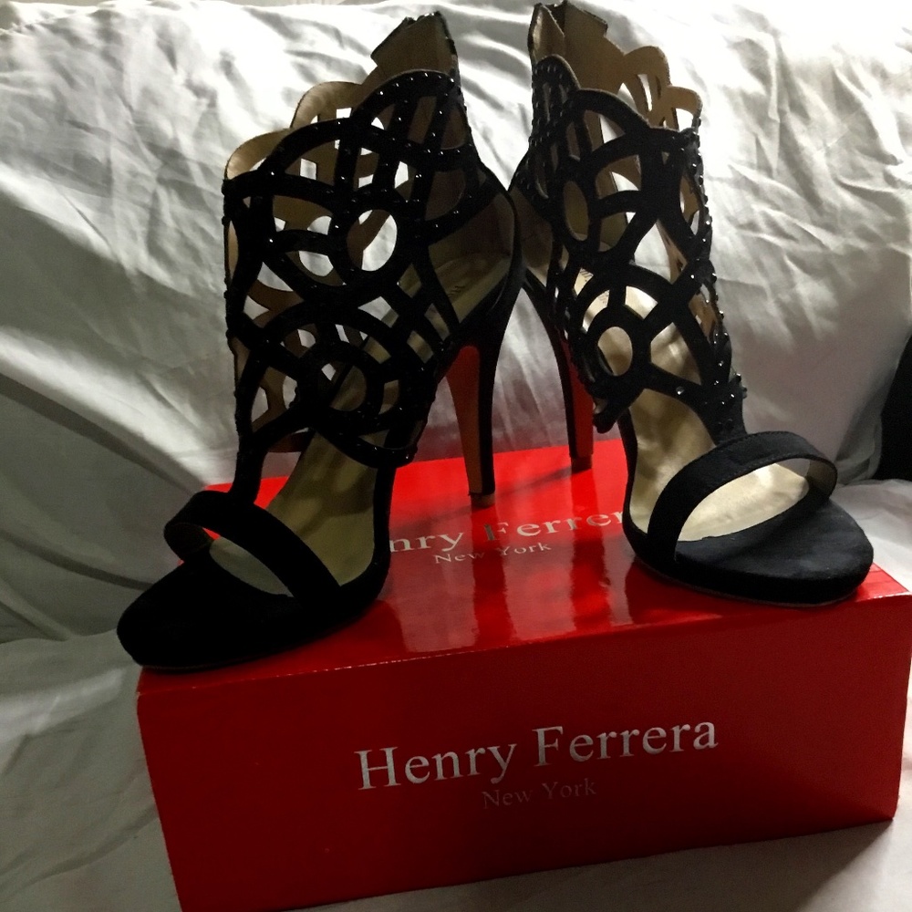 Henry Ferrera 9.5 black heels